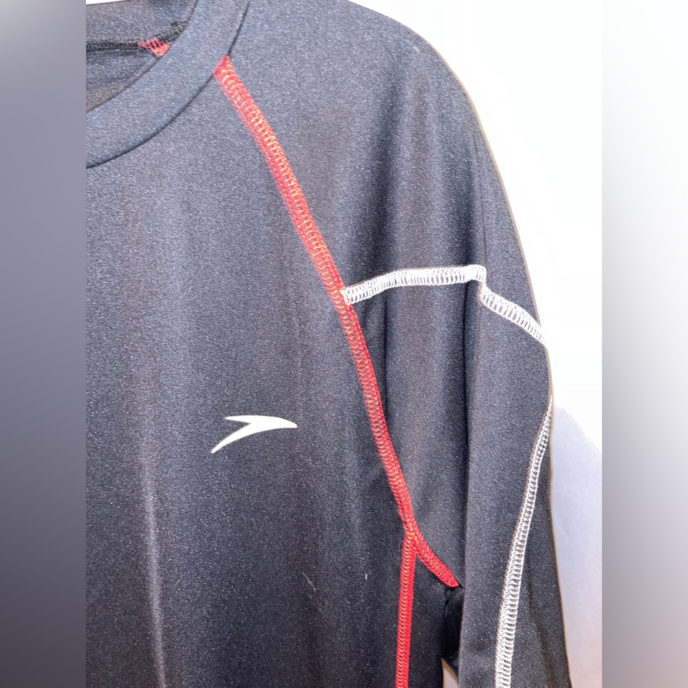 Speedo Rash Guard - Picture 2 of 4